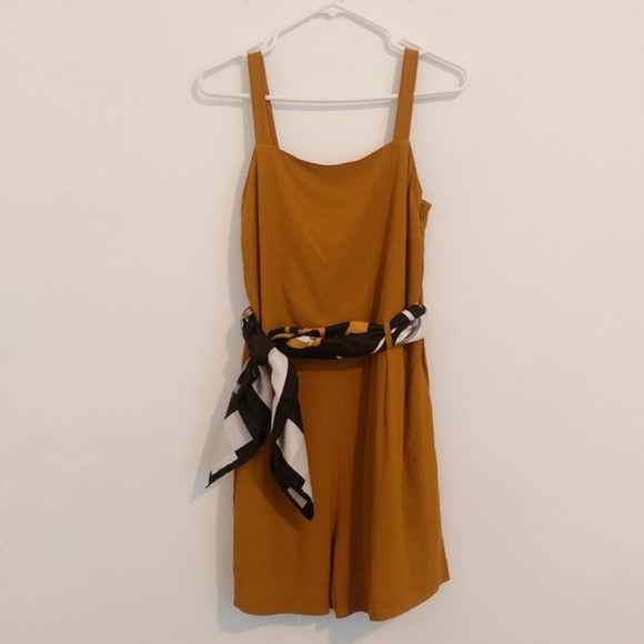 SOLD Uniqlo romper size small RO - Picture 6 of 6